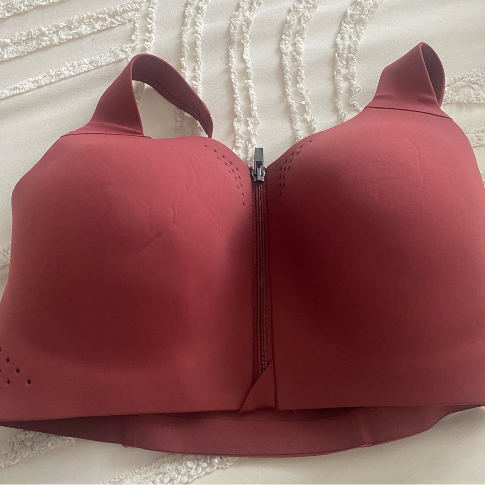 Victoria's Secret Front-Zip Sports Bra in Burgundy Red 34C - Picture 2 of 4